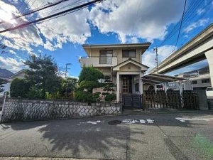 広島市安佐南区高取北一丁目