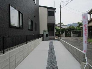 広島市東区中山中町