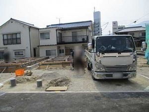 広島市佐伯区五日市中央三丁目