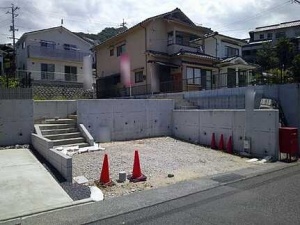 安芸郡坂町横浜東二丁目