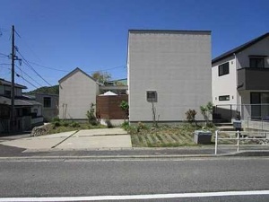 広島市東区戸坂新町二丁目