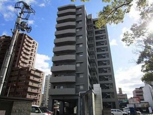 Ｄ’クラディア西原駅前