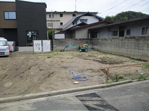 広島市佐伯区利松一丁目