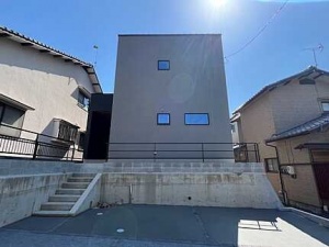 広島市安佐南区伴東八丁目