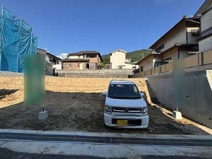 広島市東区上温品四丁目