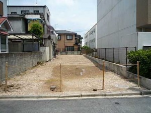 広島市中区西川口町